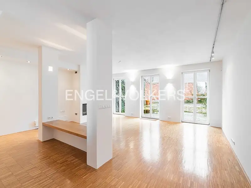 Pronájem rodinného domu 350 m², pozemek 253 m²